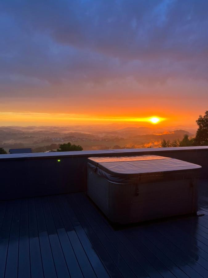Moderne Villa Mit Whirlpool Und Heimkino Waldkirchen Luaran gambar