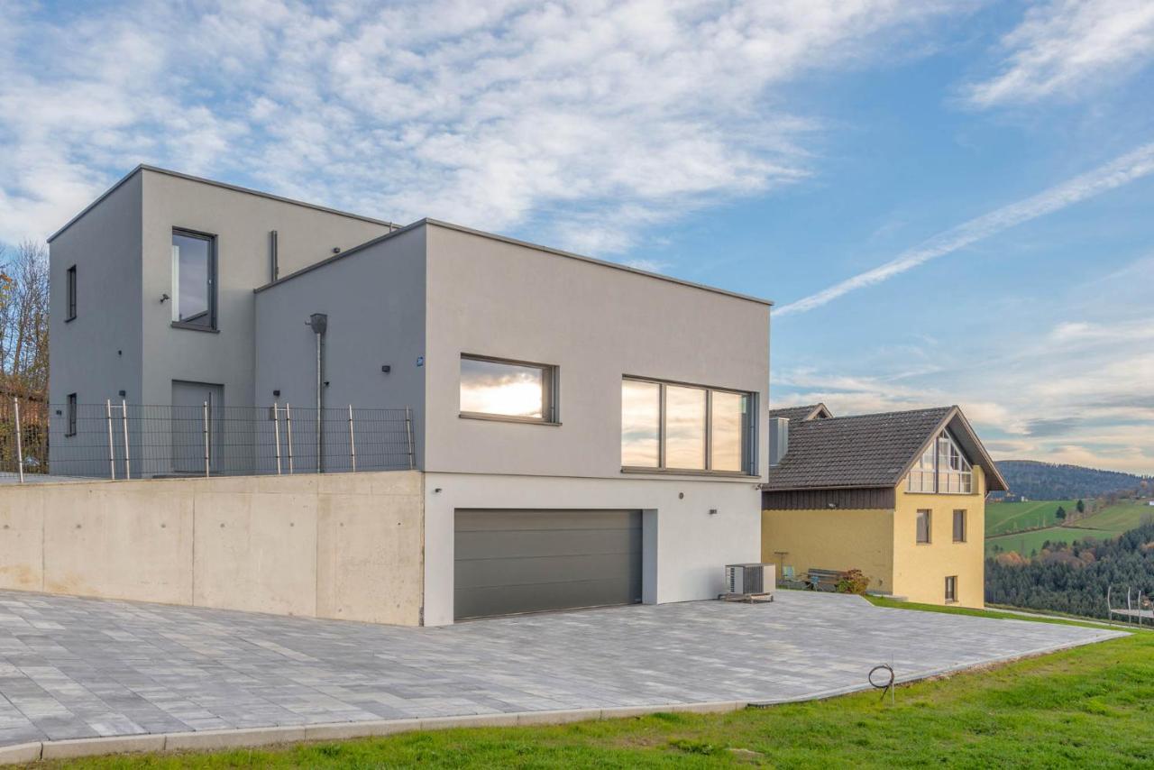 Moderne Villa Mit Whirlpool Und Heimkino Waldkirchen Luaran gambar
