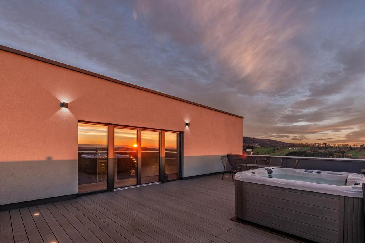 Moderne Villa Mit Whirlpool Und Heimkino Waldkirchen Luaran gambar